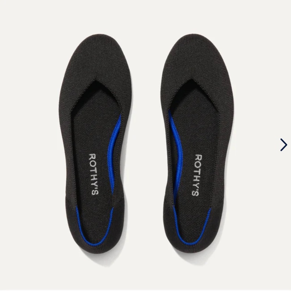 Rothy’s -The Flat Size 7 black. Almost new.